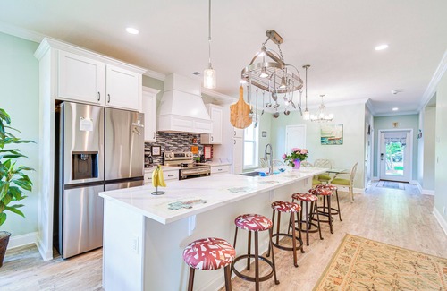 Elberta House | Waterfront Wolf Bay Home w/Private Boathouse!