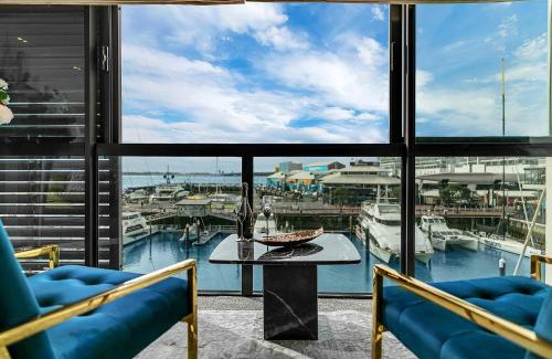 Auckland Central Business District Apartment | Waterfront Wonder + Cp!