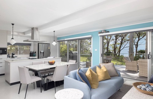 Soldiers Point House | Waterfront Woodlands Sunsets Soldiers Point - Whole Property