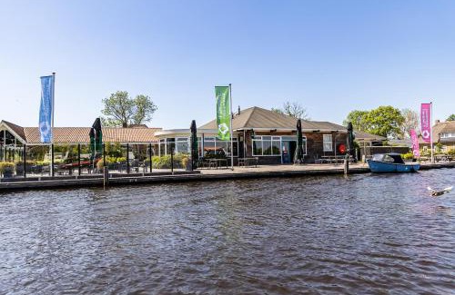 Heeg Other | Waterherberg It Beaken