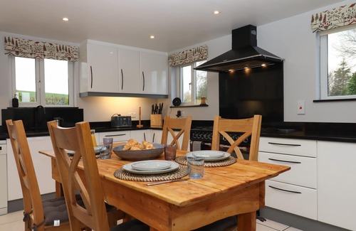 Holsworthy Cottage | Waterland Farmhouse