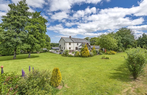 Holsworthy Cottage | Waterland Farmhouse