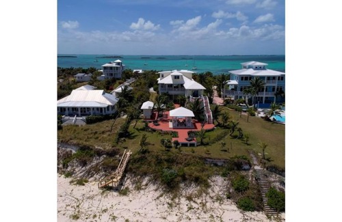 Hope Town Villa | WaterMark Villa Ocean Frontn with Dock on NorthEnd , HopeTown