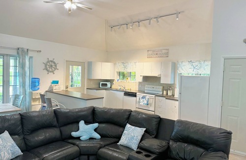 Great Exuma House | Waters Edge at The Cays
