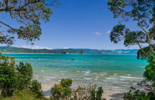 Hahei House | Waters Edge Cottage - Hahei Bach