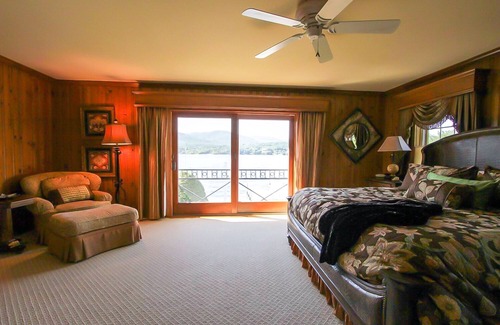 Lake George House | Waters Edge Cove