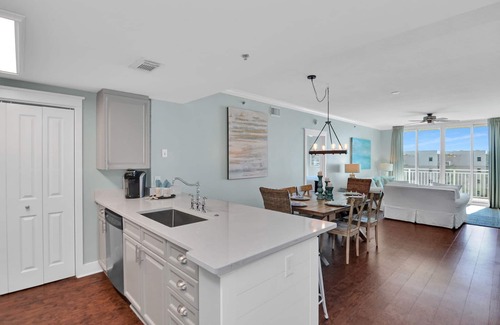 Fort Walton Beach Condo | Waterscape B612 ~ Top Floor ~ Beach & Lazy River Views ~ Free Beach Service!