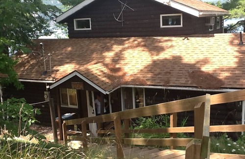 Town of Putnam House | Watersedge Retreat Of Northern Lake George