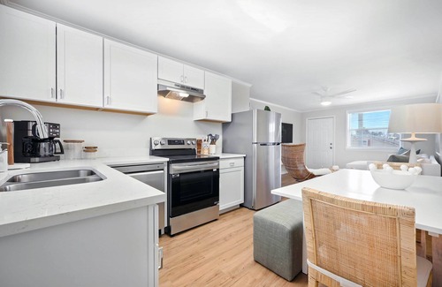 Jacksonville Beach Apartment | Watershed Beach Retreat 03