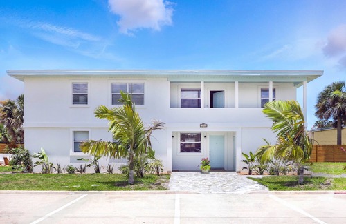 Jacksonville Beach Apartment | Watershed Beach Retreat 03