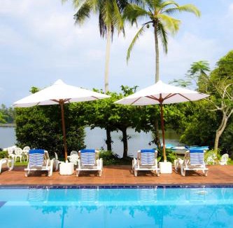 Hettimulla Resort | Waterside Bentota