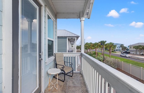 Waterside Village House | Waterside Paradise.