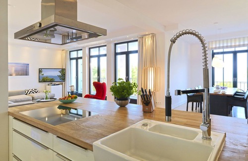 Sellin Apartment | Waterview Cloud *