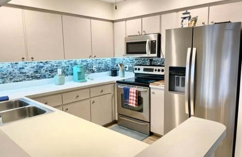Crystal River Condo | Waterview comfortable condo with water access to the gulf and springs