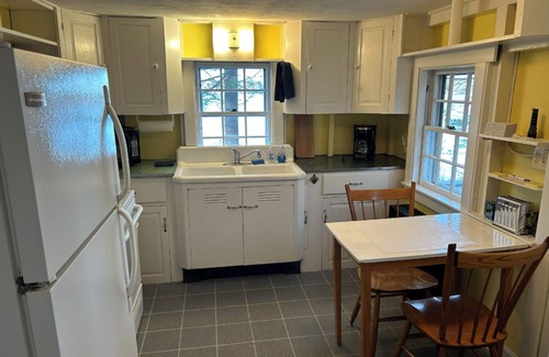 Kittery House | Waterview Cottage in Kittery Point