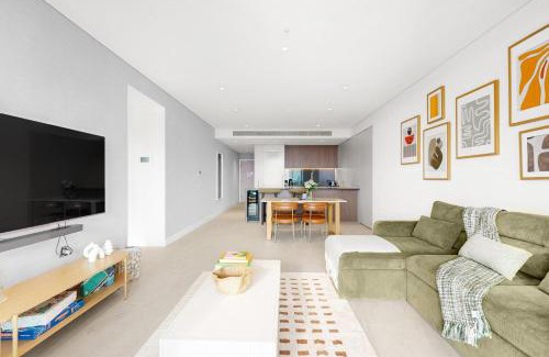 Rhodes Apartment | Waterview High, Rhodes Isyd