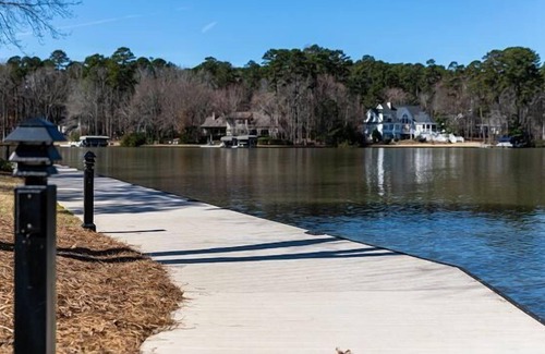 Lake Oconee Cottage | Waterview Retreat with fabulous lake views at Marina Cove