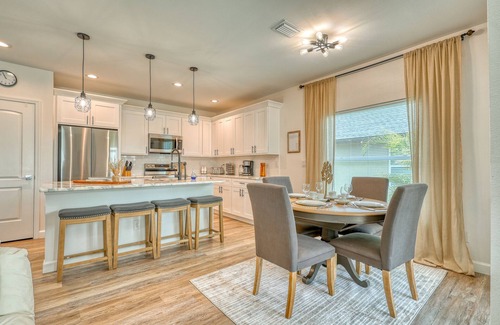 Pinehurst Villa | Waterview Vacation Retreat Close To Ocean