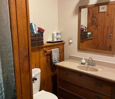 McClellandtown House | Watsons Woodland Manor at Deer Creek Winery