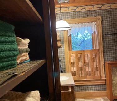 McClellandtown House | Watsons Woodland Manor at Deer Creek Winery