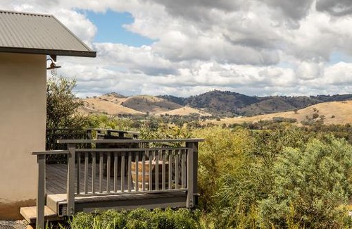 Gundagai House | WATTLE TREE HILL