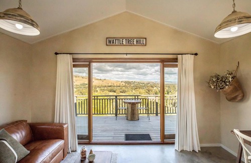 Gundagai House | WATTLE TREE HILL