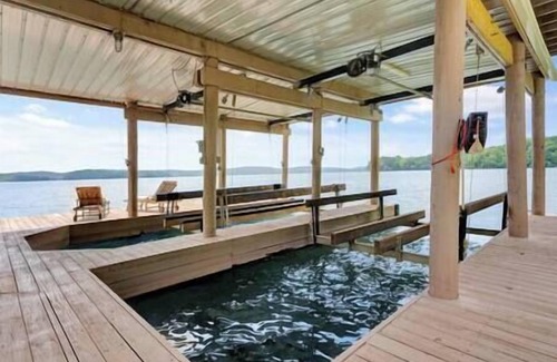 Spring City House | Watts Bar Dream Retreat