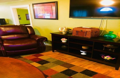 Waverly House | Waverly 3 Bedroom Unit