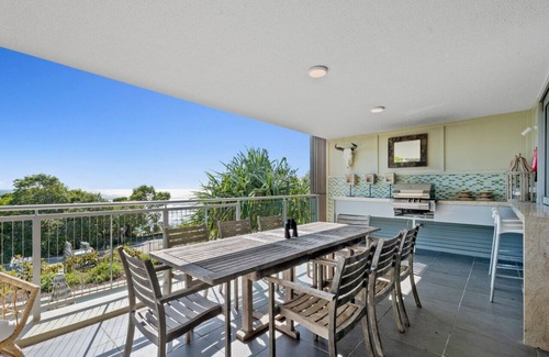 Point Lookout Apartment | Waves 11 is a stunning 3 bed 2 bath spacious apartment