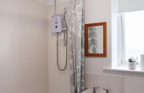 Dinas Dinlle Apartment | Waves - Ukc6952