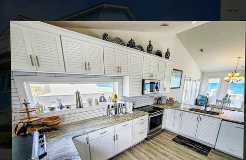 Topsail Beach House | Wavewatch Inn-Spectacular Simplicity The Perfect Beachfront Home Away From Home