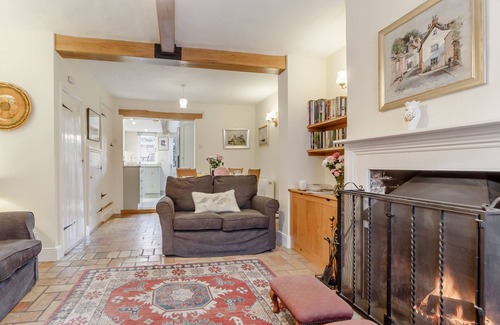 Martlesham Heath House | Wayfarer Cottage - Three Bedroom House, Sleeps 5