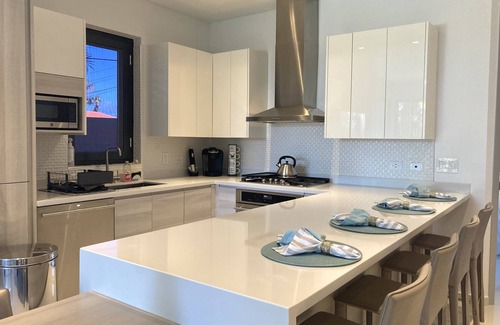 Opal Apartment | Waykiri Unit C-01 Luxurious New Apartment, Noord