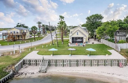 Port Lavaca House | We Dig It at Magnolia Beach Texas