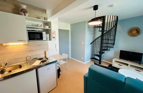 Barbatre Apartment | We Live In R - Duplex 502