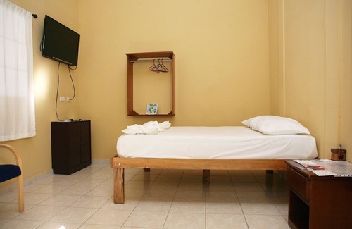 Managua Bed & Breakfast | We make you feel like a member of our Family!