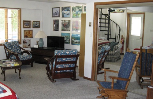 Egg Harbor Cottage | We offer "country-quiet" a short walk from the village center and town dock.