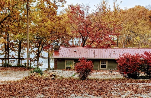 Eucha Cottage | WE'RE RIGHT ON THE LAKE WHERE THE FUN AWAITS -AS ALWAYS NO CLEANING FEES
