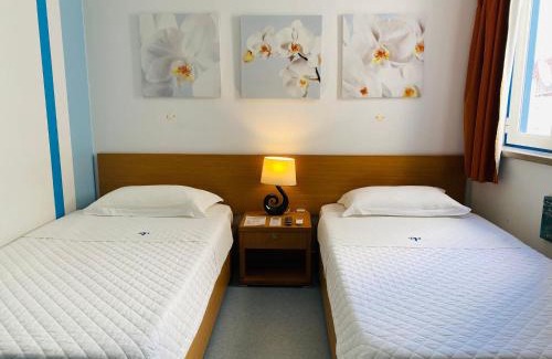 Nazare Hotel | WEAA Hotel