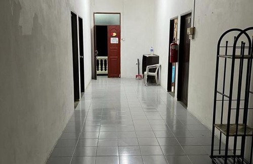 Kampung Semut Api House | Weaayah guesthouse