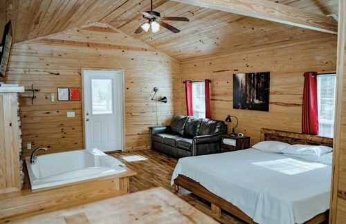 Weatherford Cabin | Weatherford Hideaway! Full Kitchen, Outdoor Pool, Near Peek-A-Boo Petting Zoo