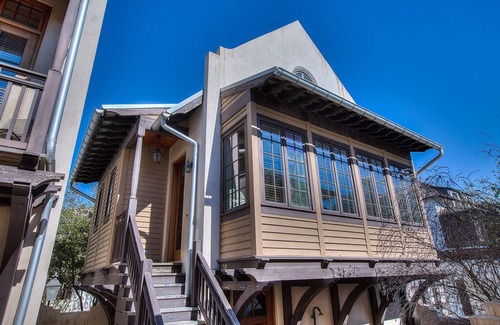 Rosemary Beach Apartment | Webb Isle Carriage House-Close to Shopping, Dining & Barbados Pool! Free Fitness/Tennis