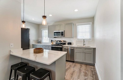 Hamilton House | Webster Ave · Close to entertainment, shopping and restaurants