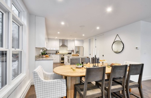 Downtown Park City Cabin | Webster by AvantStay | ⛷️ Central Location w/Hot Tub and Patio