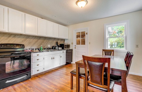 North Webster Cottage | Webster Lake Home w/Patio ~ 3 Mi to Town!