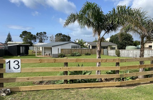 Karkari Peninsula House | Wee Gem on Virtue *New Listing*