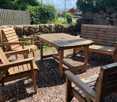 Kirkmichael House | Wee Lyon Cottage Maybole 2 Bedroom Sleeps 4