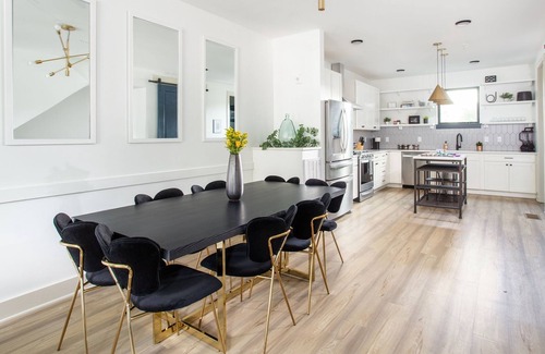 McFerrin Park House | Weekday-Specials, Skyline Views, Broadway-2.5mi