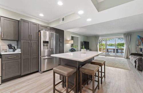 Durants Neck Condo | Weekday Waterside Retreat