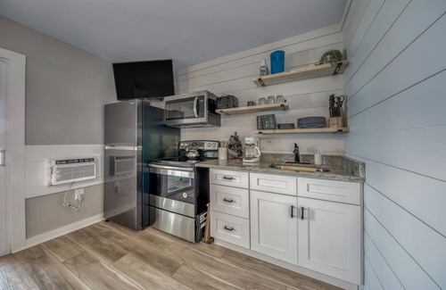 Delos Apartment | Weekender by AvantStay | Gorgeous BEACH FRONT Home w/Ocean View